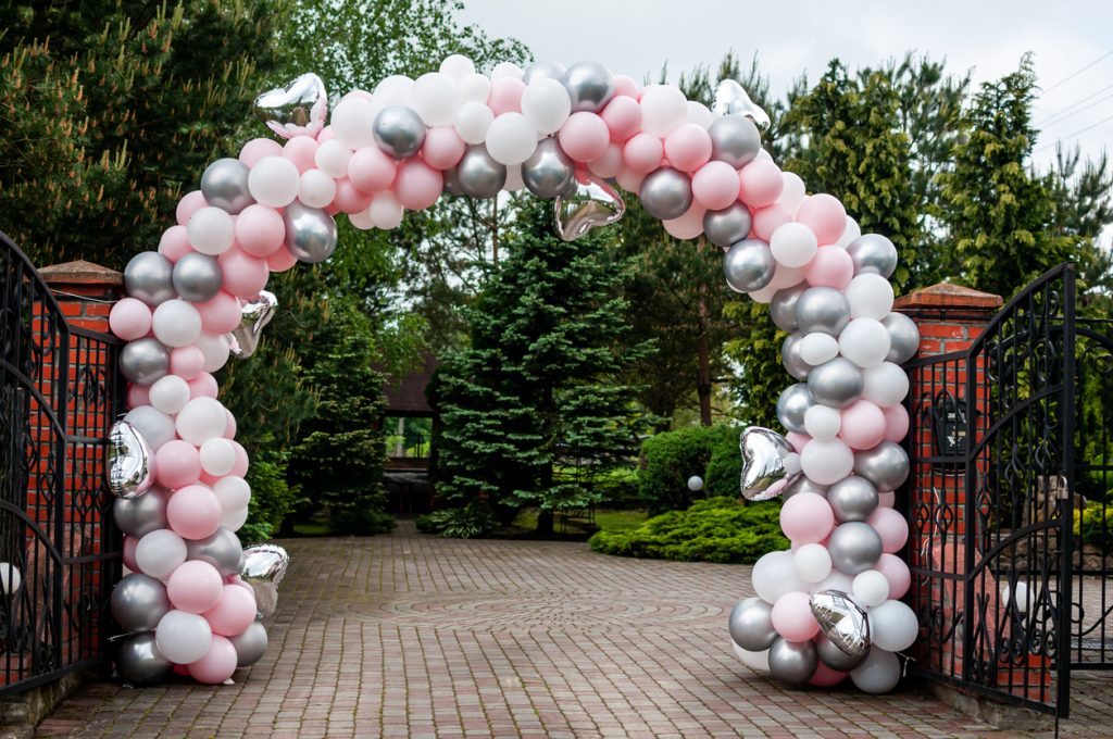 Wedding entrance balloon arch